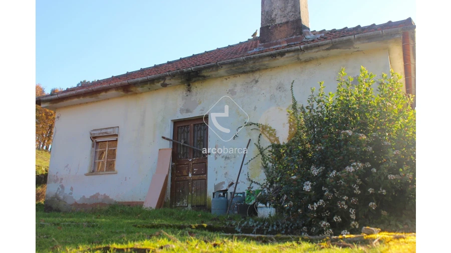 Moradia T2 para Venda em Vascões Foto 11