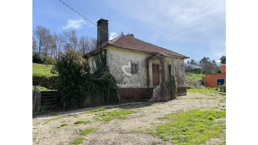 Moradia T2 para Venda em Vascões Foto 5