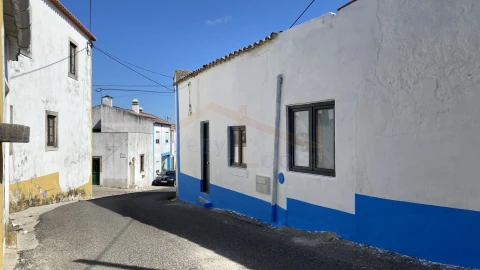 Moradia T2 para Venda em Olho Marinho