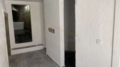 Moradia T2 para Venda em Olho Marinho