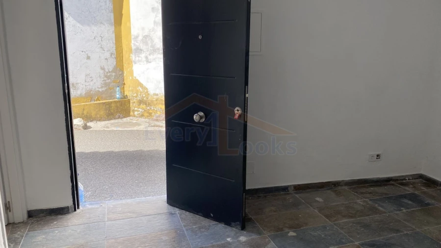 Moradia T2 para Venda em Olho Marinho Foto 11