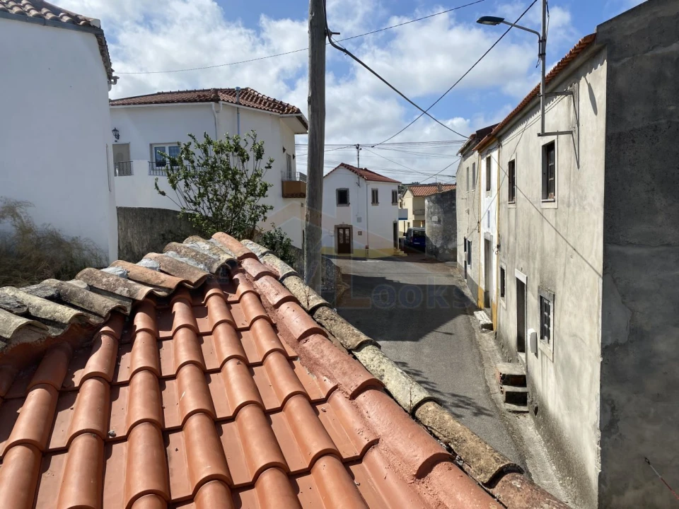 Moradia T2 para Venda em Olho Marinho Foto 39