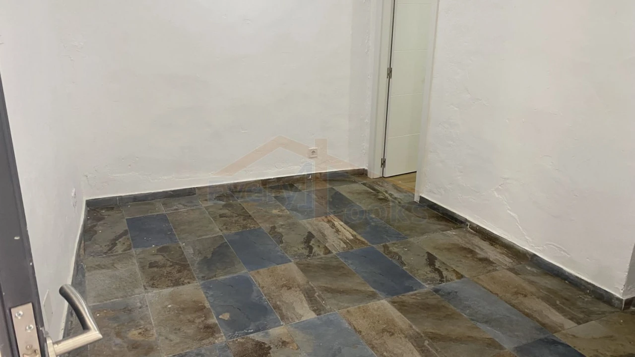 Moradia T2 para Venda em Olho Marinho Foto 8