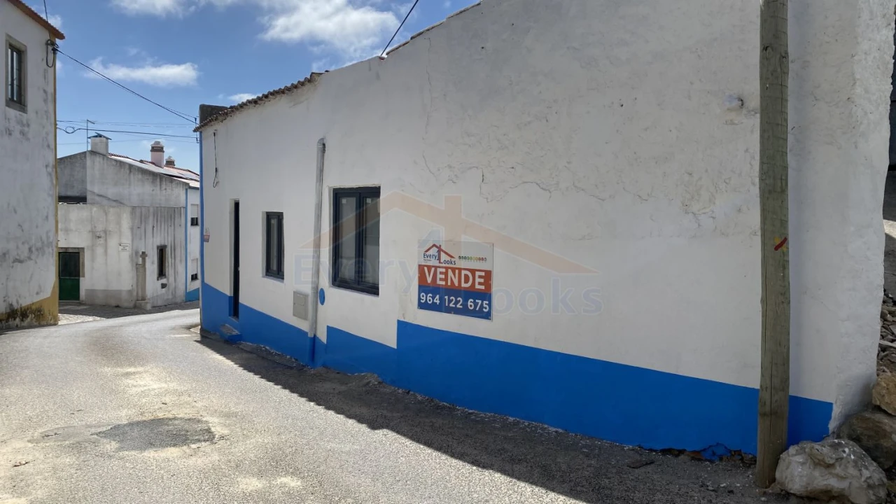 Moradia T2 para Venda em Olho Marinho Foto 19