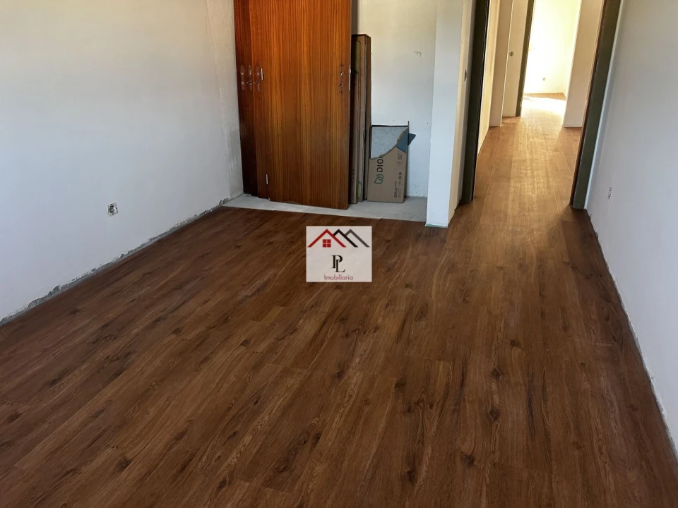Apartamento T2 para Venda em Miranda do Corvo Foto 9