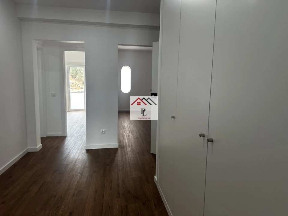 Apartamento T2 para Venda em Miranda do Corvo Foto 19