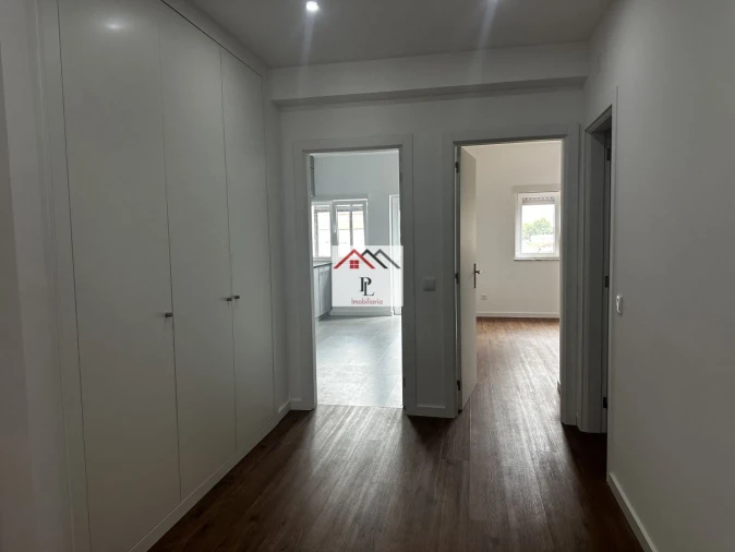 Apartamento T2 para Venda em Miranda do Corvo Foto 22