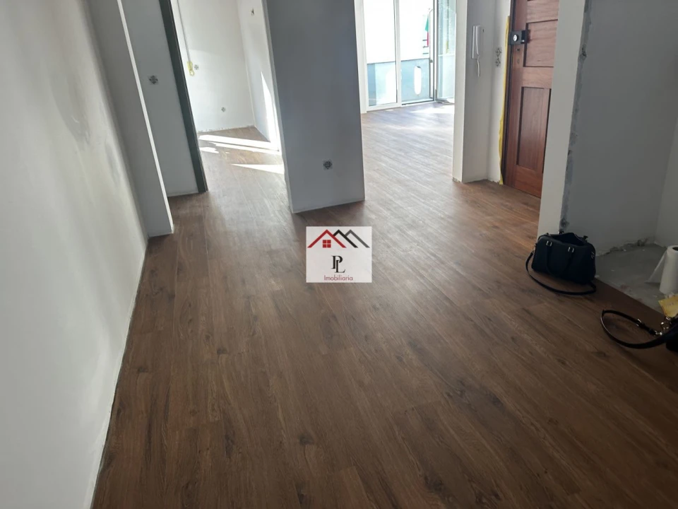 Apartamento T2 para Venda em Miranda do Corvo Foto 11