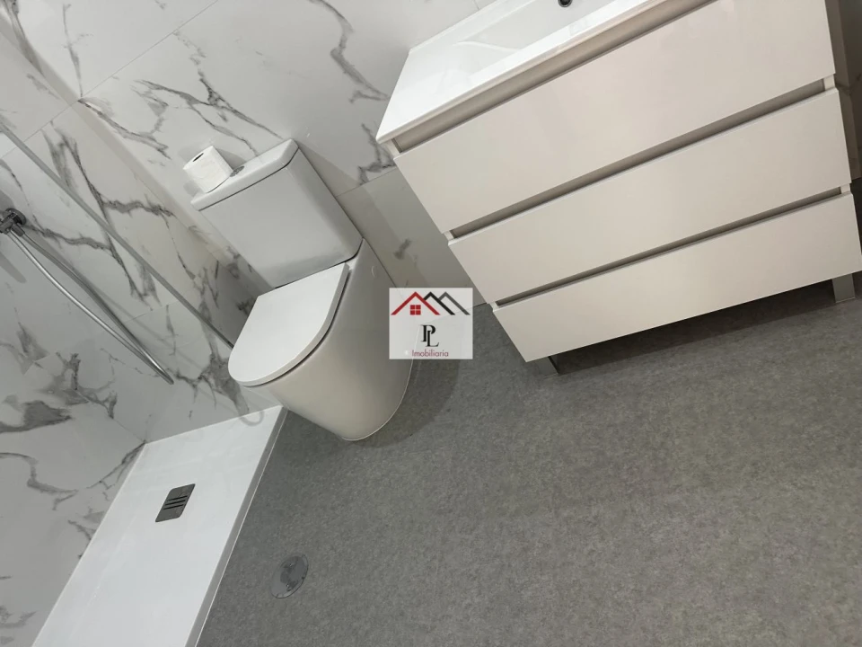 Apartamento T2 para Venda em Miranda do Corvo Foto 4