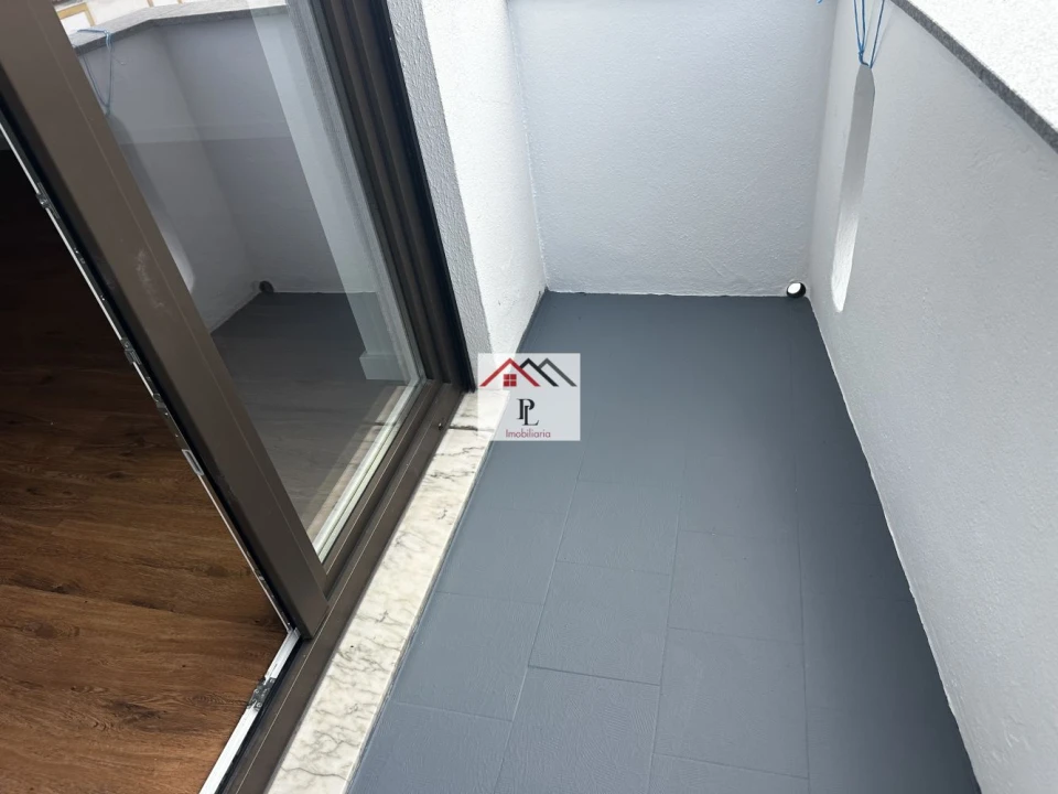 Apartamento T2 para Venda em Miranda do Corvo Foto 27