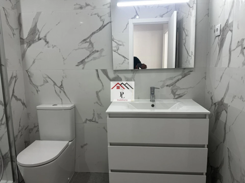Apartamento T2 para Venda em Miranda do Corvo Foto 30