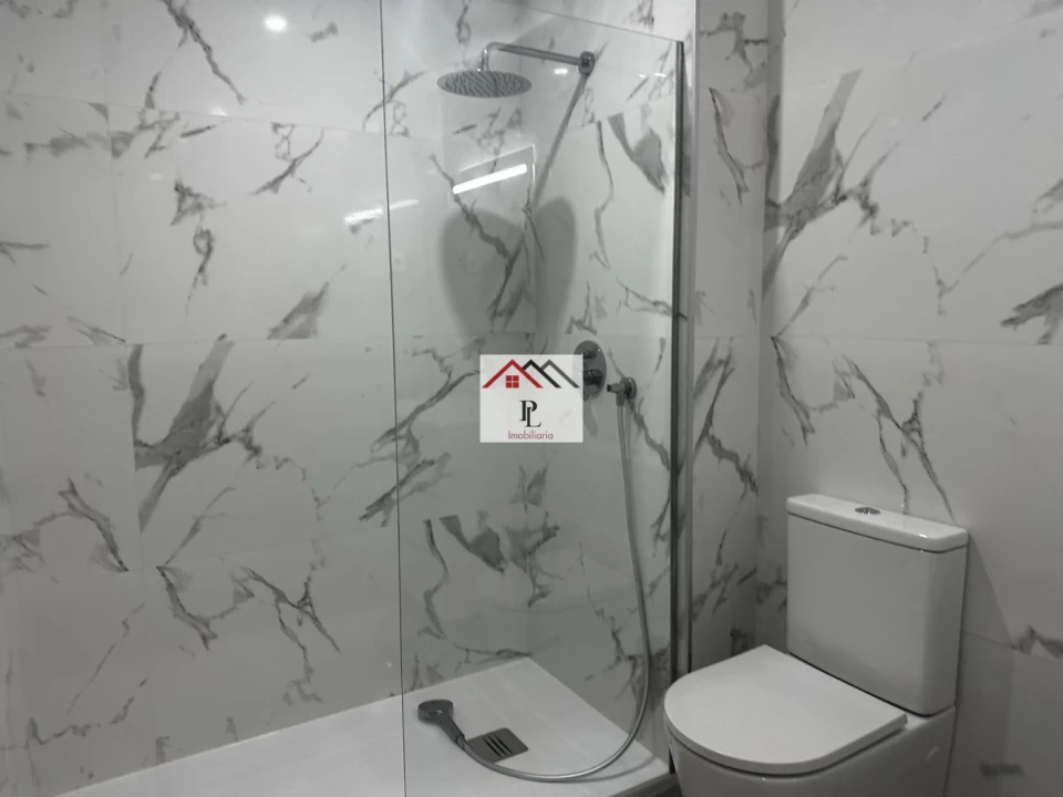 Apartamento T2 para Venda em Miranda do Corvo Foto 31