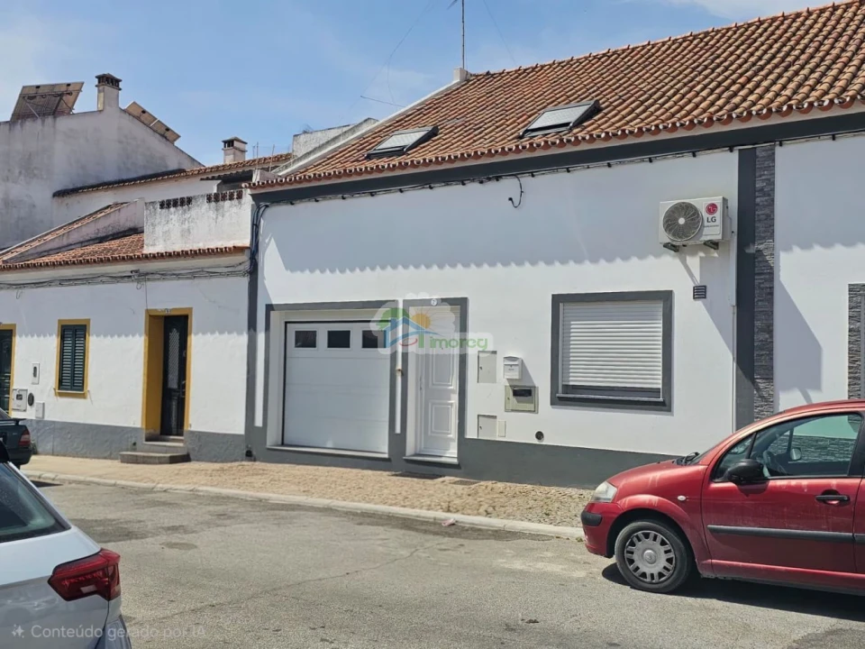 Moradia T4 para Venda em Reguengos de Monsaraz Foto 4