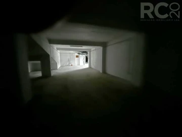 Loja para Venda em Santa Maria, São Pedro e Matacães