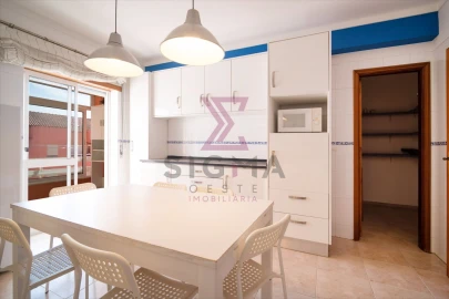 Apartamento T3 para Venda em Bombarral e Vale Covo