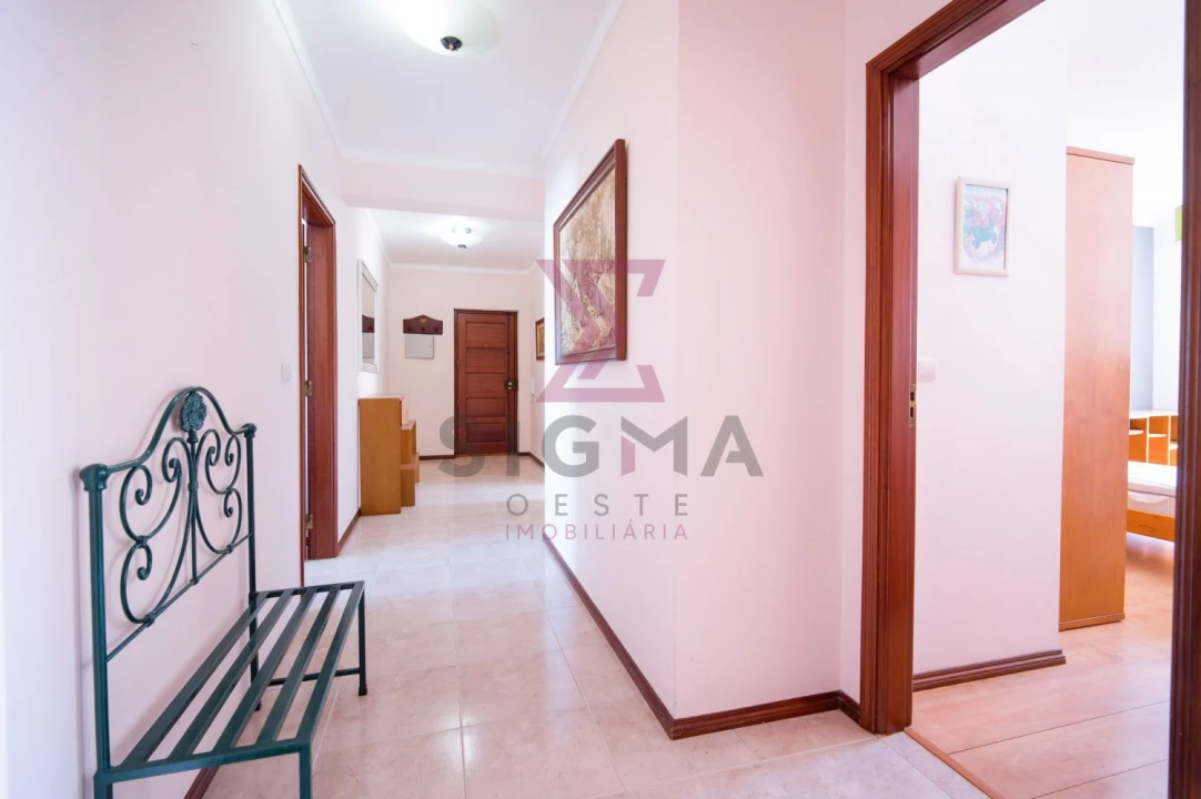 Apartamento T3 para Venda em Bombarral e Vale Covo Foto 21