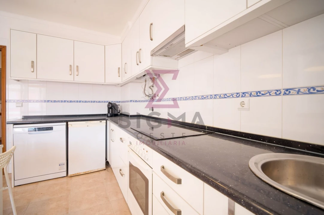 Apartamento T3 para Venda em Bombarral e Vale Covo Foto 42