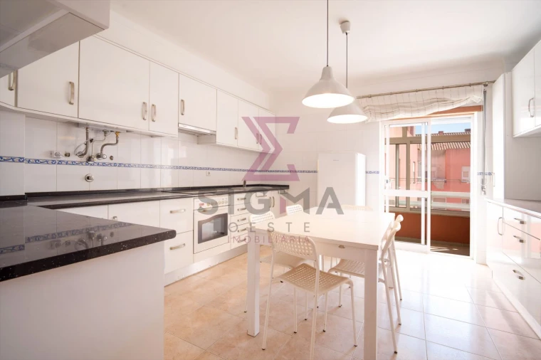 Apartamento T3 para Venda em Bombarral e Vale Covo Foto 37