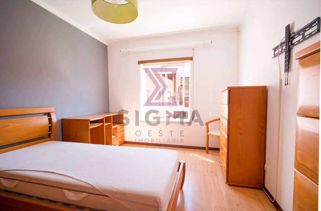 Apartamento T3 para Venda em Bombarral e Vale Covo Foto 32