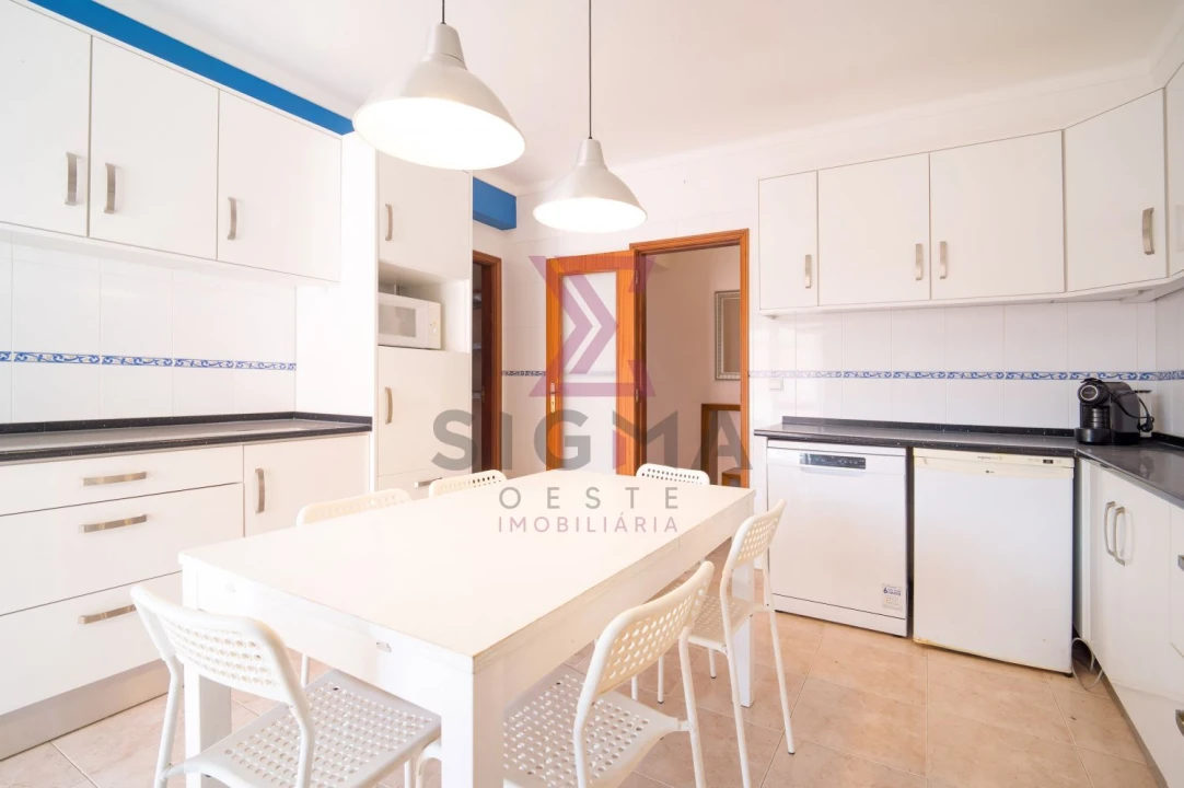 Apartamento T3 para Venda em Bombarral e Vale Covo Foto 40