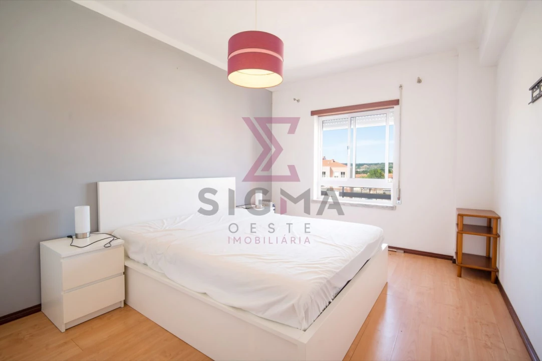Apartamento T3 para Venda em Bombarral e Vale Covo Foto 10