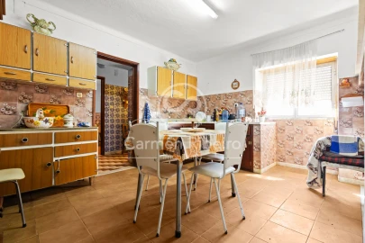 Moradia T5 para Venda em Santo Amaro