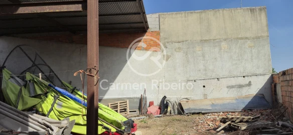 Moradia T5 para Venda em Santo Amaro