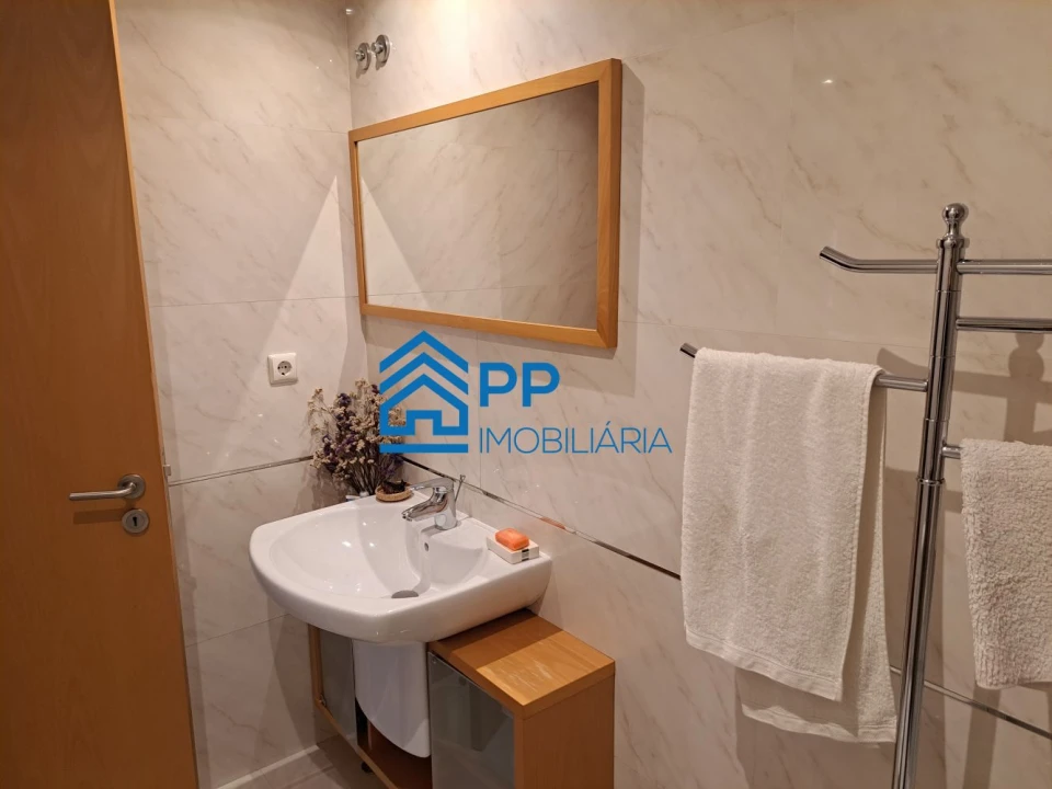 Apartamento T1 para Arrendamento em São Mamede de Infesta e Senhora da Hora Foto 6
