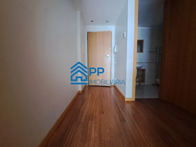 Apartamento T1 para Arrendamento em São Mamede de Infesta e Senhora da Hora Foto 10