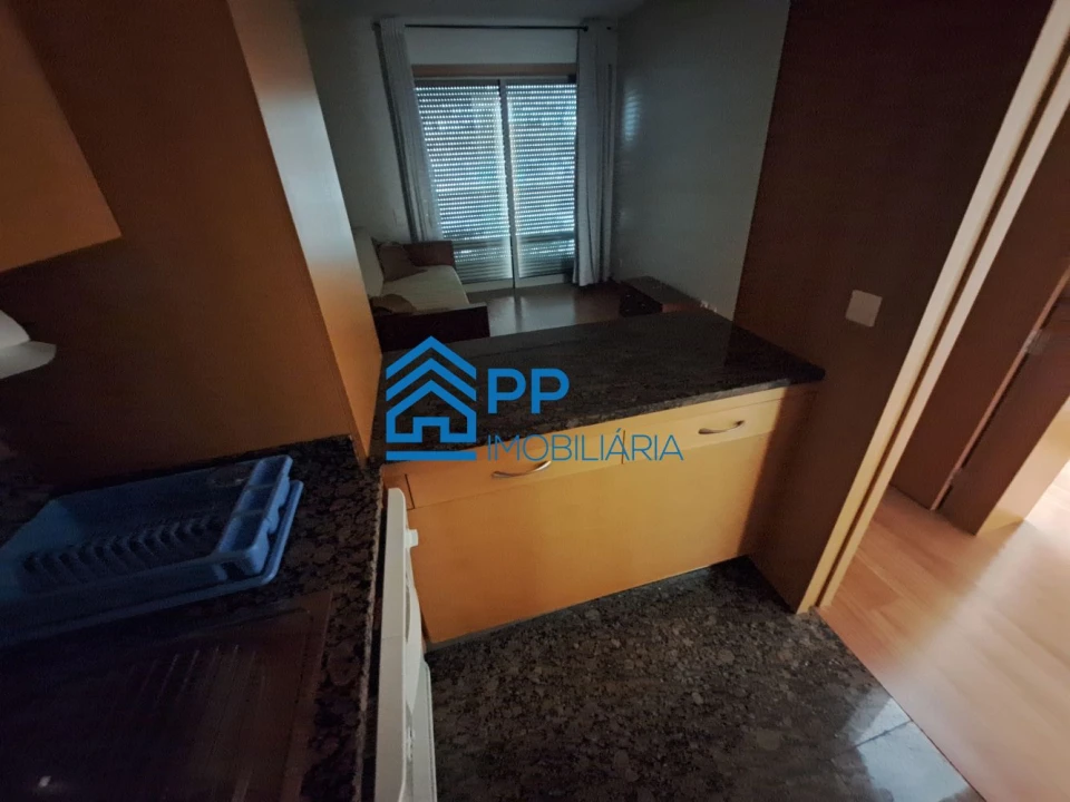Apartamento T1 para Arrendamento em São Mamede de Infesta e Senhora da Hora Foto 19