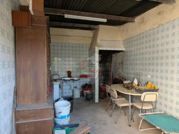 Moradia T4 para Venda em Cernache do Bonjardim, Nesperal e Palhais