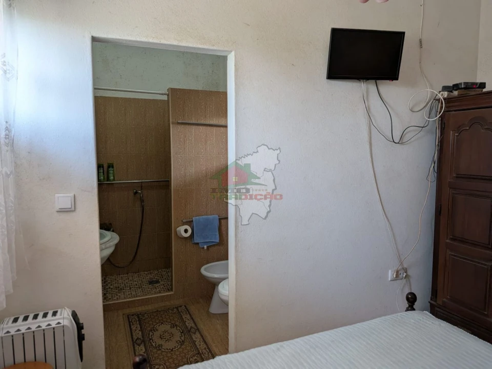 Moradia T4 para Venda em Cernache do Bonjardim, Nesperal e Palhais Foto 14