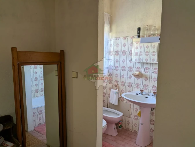 Moradia T4 para Venda em Cernache do Bonjardim, Nesperal e Palhais Foto 49