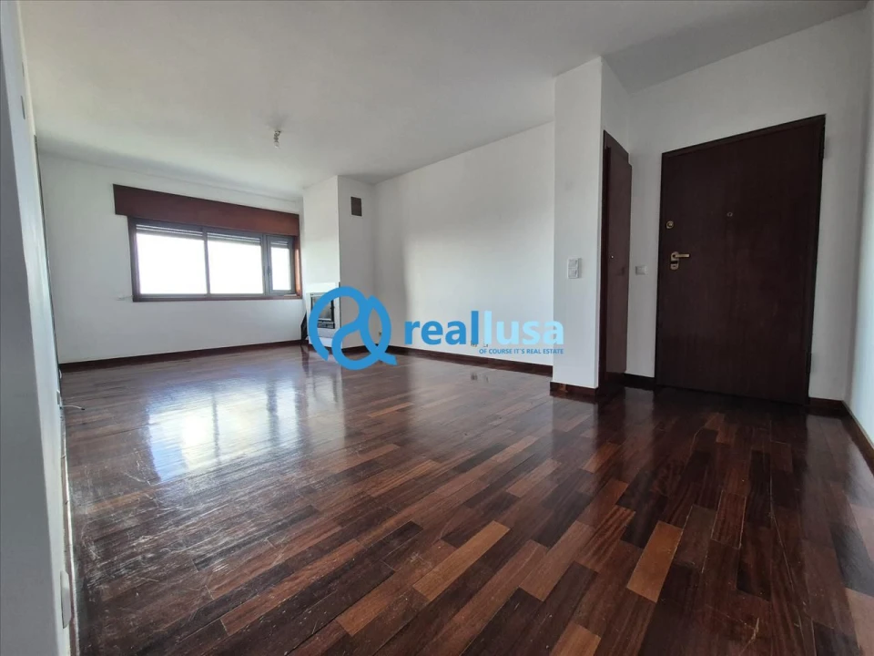 Apartamento T2 para Venda em Rio Tinto Foto 1