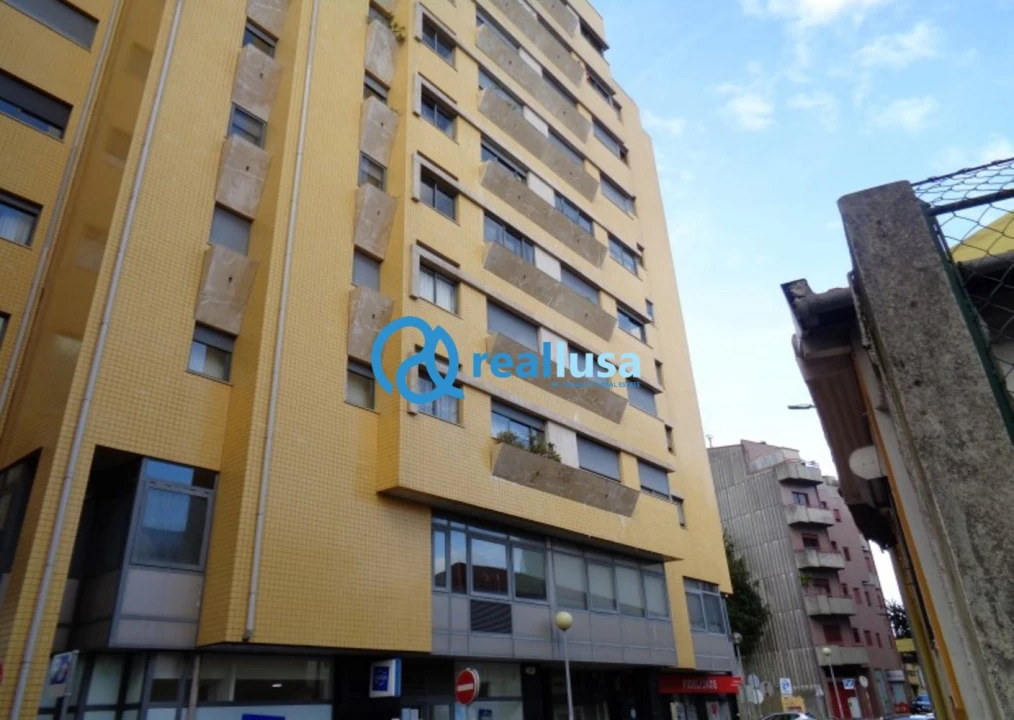 Apartamento T2 para Venda em Rio Tinto Foto 8