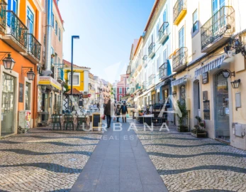 Moradia T4 para Venda em Charneca de Caparica e Sobreda