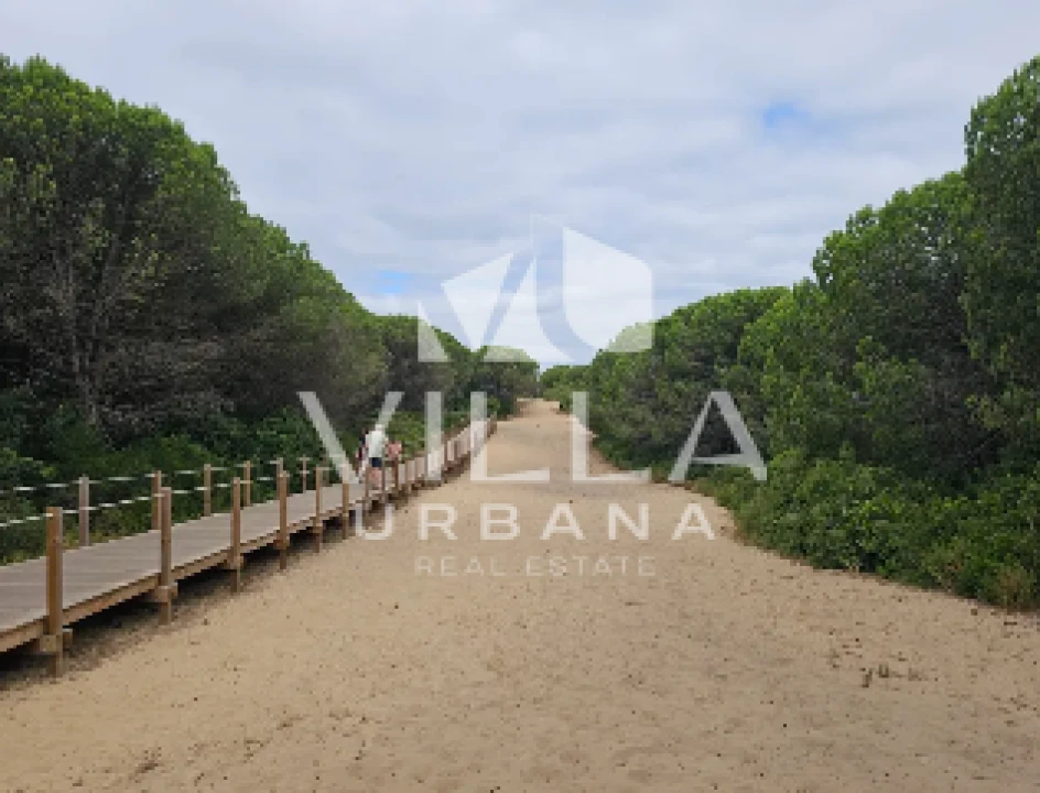 Moradia T4 para Venda em Charneca de Caparica e Sobreda Foto 16