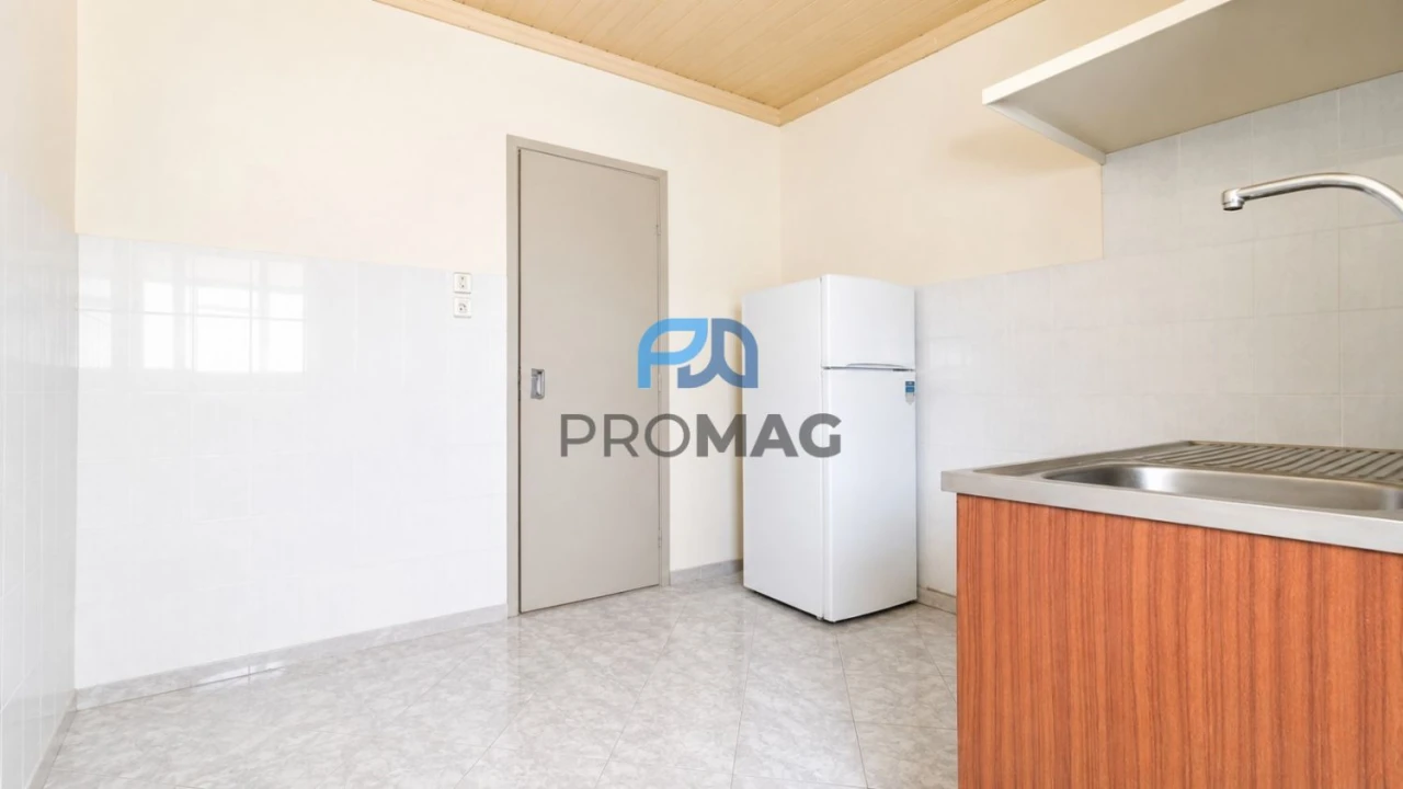 Moradia T6 para Venda em São Martinho de Mouros Foto 33