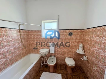 Moradia T4 para Venda em Vilar de Andorinho