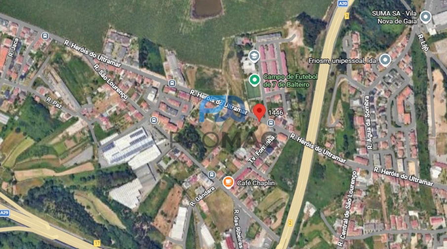 Moradia T4 para Venda em Vilar de Andorinho Foto 4