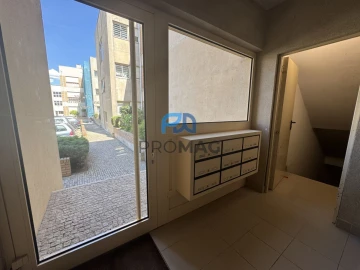 Apartamento T3 para Venda em Amarante (São Gonçalo), Madalena, Cepelos e Gatão