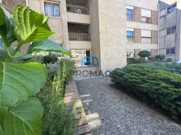 Apartamento T3 para Venda em Amarante (São Gonçalo), Madalena, Cepelos e Gatão
