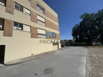 Apartamento T3 para Venda em Amarante (São Gonçalo), Madalena, Cepelos e Gatão