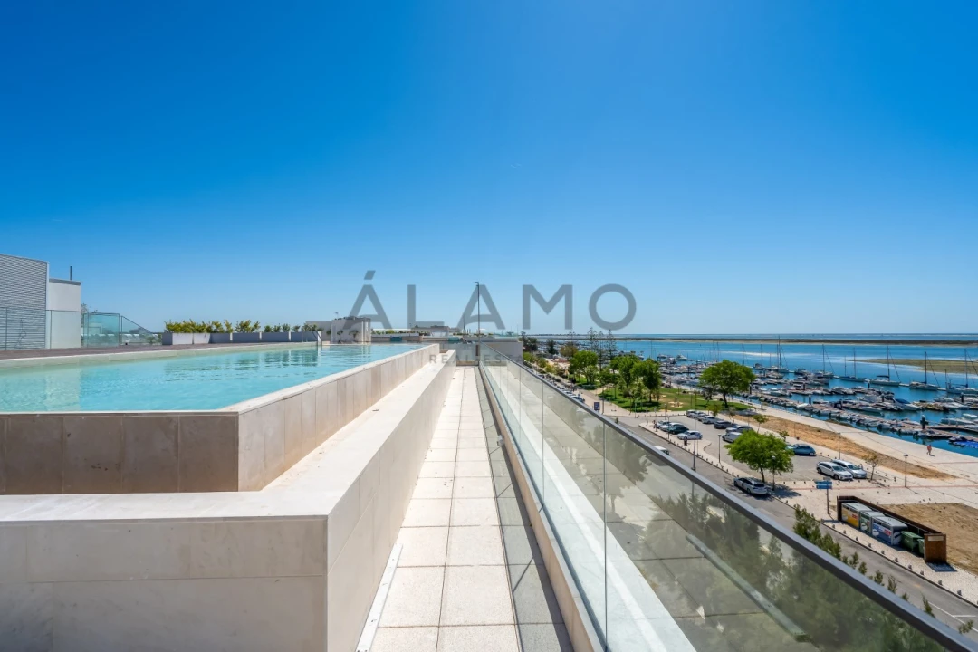 Apartamento T1 para Venda em Olhão Foto 25