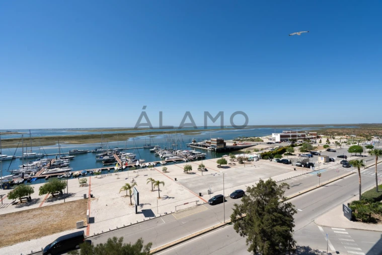 Apartamento T1 para Venda em Olhão Foto 24