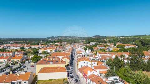 Loja para Venda em Azeitão (São Lourenço e São Simão)