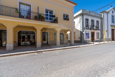 Loja para Venda em Azeitão (São Lourenço e São Simão)