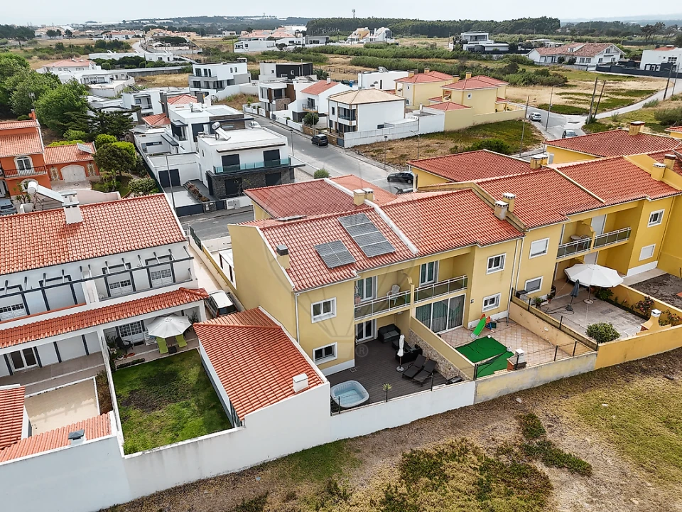 Moradia T4 para Venda em A dos Cunhados e Maceira Foto 5