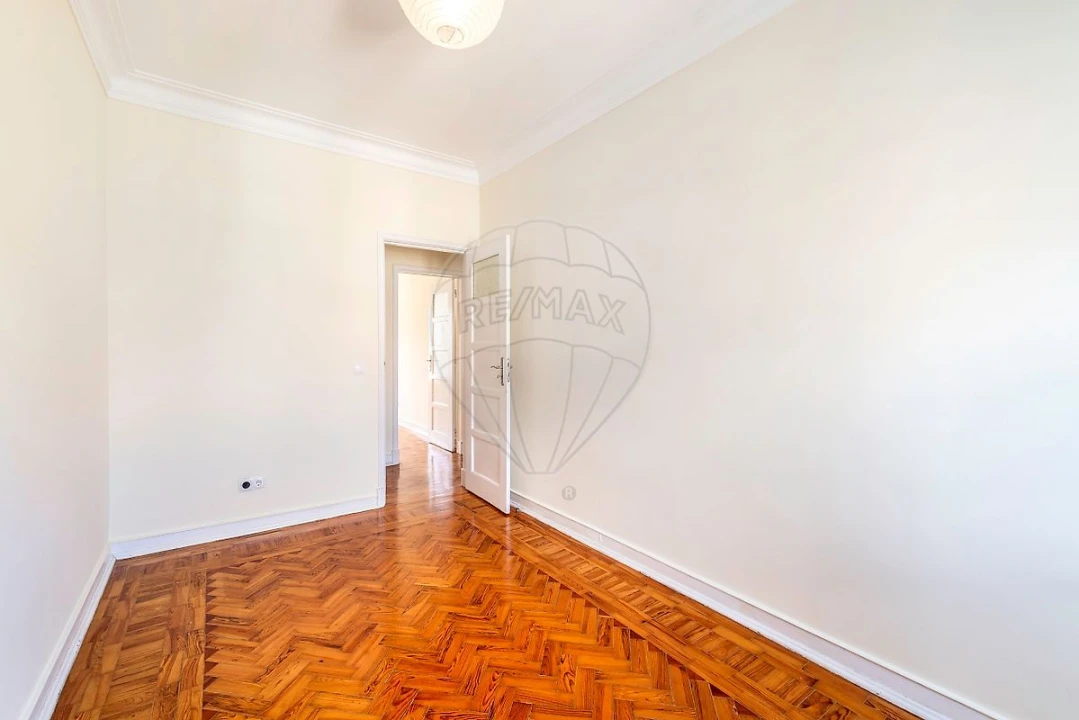 Apartamento T4 para Venda em Penha de França Foto 16