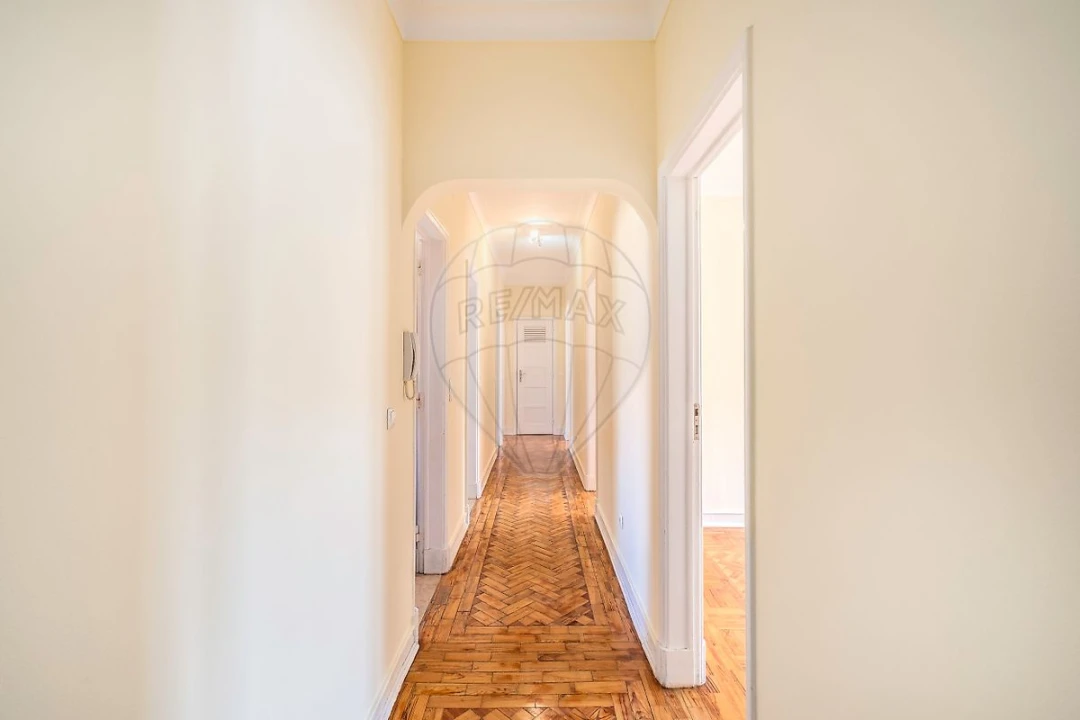 Apartamento T4 para Venda em Penha de França Foto 4